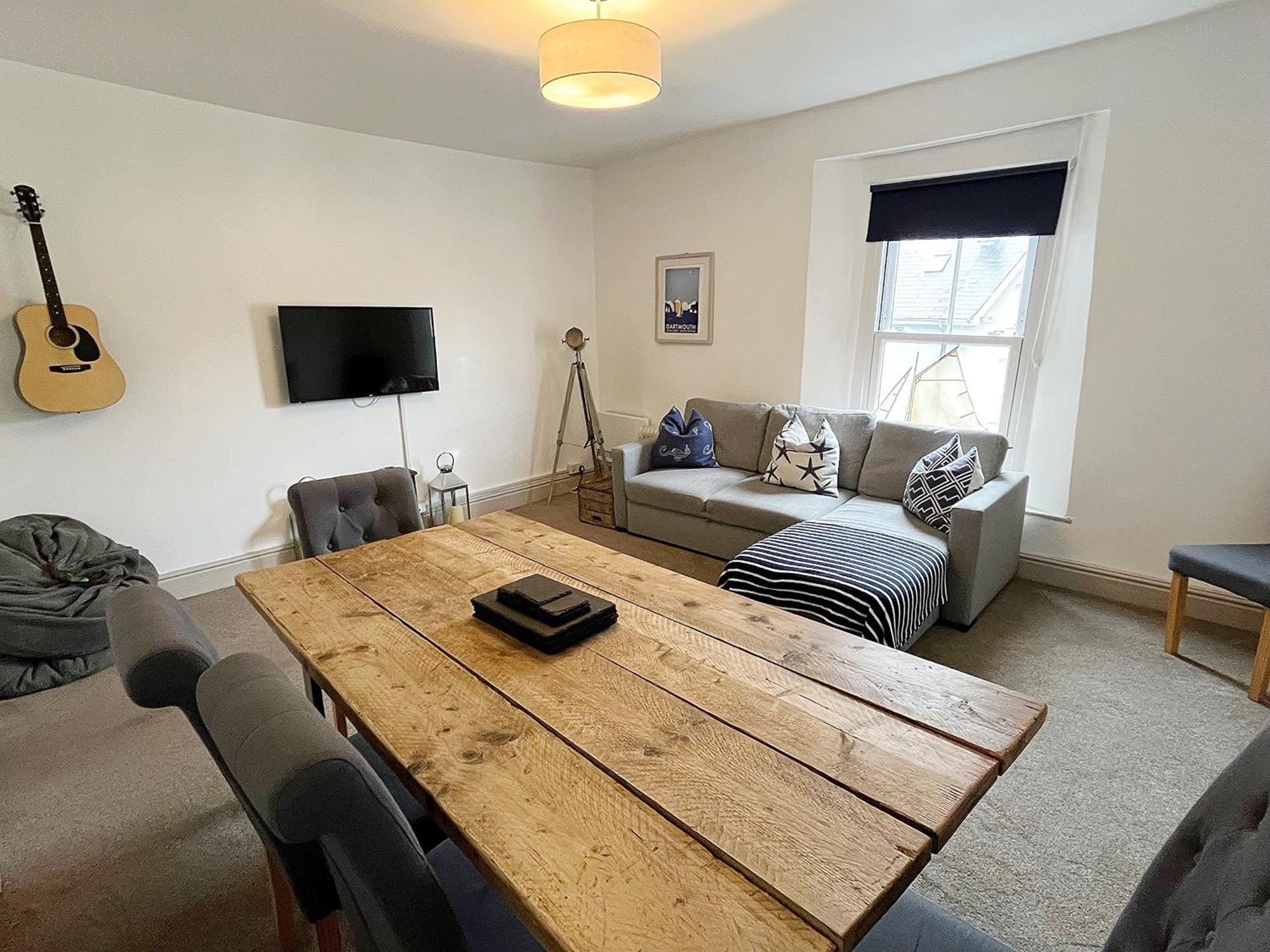 Nancie'S Place - Dartmouth Town Center With Private Parking - A Traditional Georgian Private Duplex Apartment - Beautifully Refurbished - Two Bedrooms, Bathroom, Kitchen And Lounge Diner Luaran gambar
