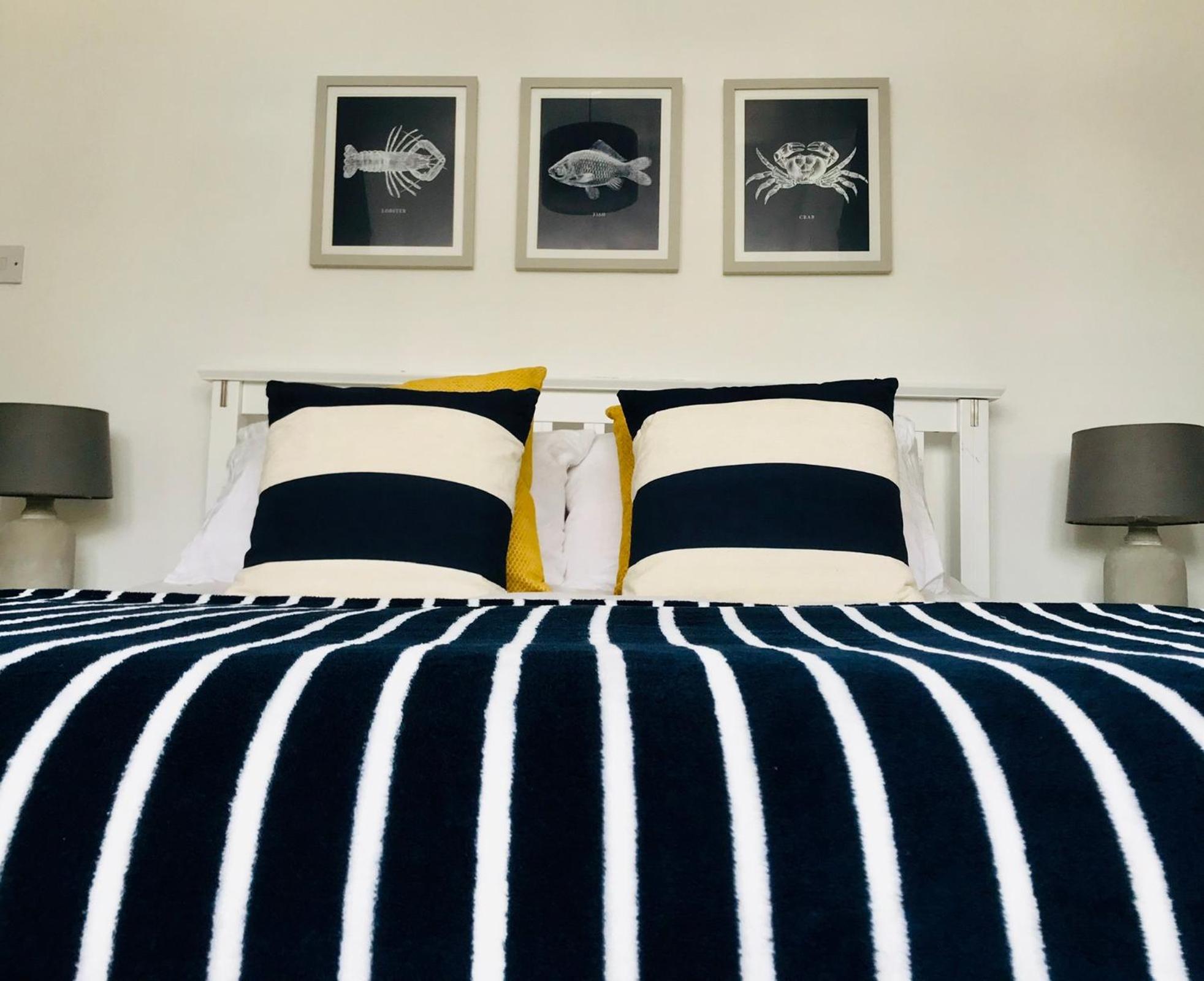 Nancie'S Place - Dartmouth Town Center With Private Parking - A Traditional Georgian Private Duplex Apartment - Beautifully Refurbished - Two Bedrooms, Bathroom, Kitchen And Lounge Diner Luaran gambar